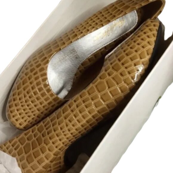 AngelFlex Women's New in Box Khaki Crocodile Heels - Picture 1 of 5
